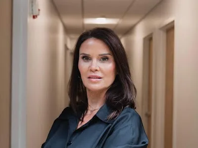 Dr. Nicole Schrader